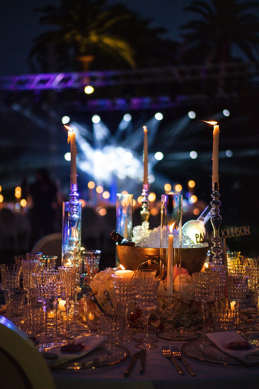 Evento de empresa de noche